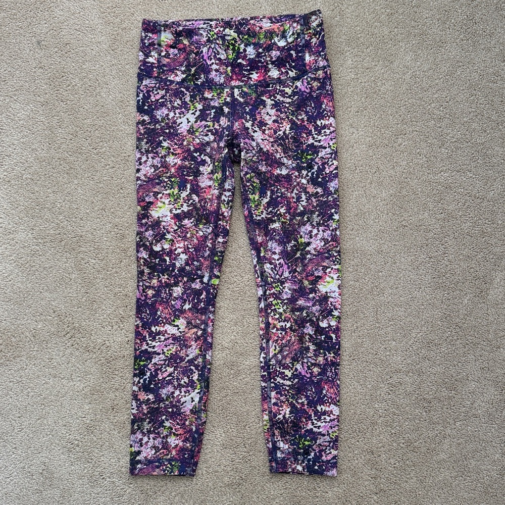 Lululemon Seawheeze Special edition Wunder Under, Size 4